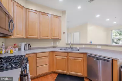 300 High Gables Drive #305, Gaithersburg, MD 20878 - Photo 8