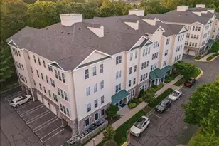 300 High Gables Dr, Gaithersburg, MD 20878 - Photo 2