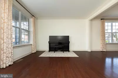 215 N Van Buren Street, Rockville, MD 20850 - Photo 10