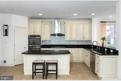 215 N Van Buren Street, Rockville, MD 20850 - Photo 28