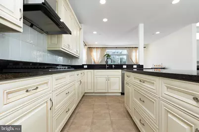 215 N Van Buren Street, Rockville, MD 20850 - Photo 34