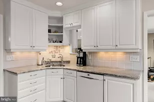 4716 Merivale Rd, Chevy Chase, MD 20815 - Photo 16