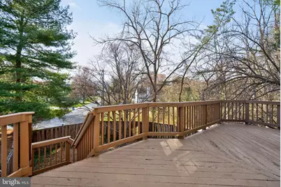 10101 Galsworthy Place, Bethesda, MD 20817 - Photo 32