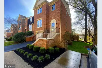 10101 Galsworthy Place, Bethesda, MD 20817 - Photo 2