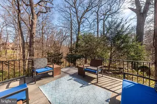 8101 Park Crest Dr, Silver Spring, MD 20910 - Photo 14