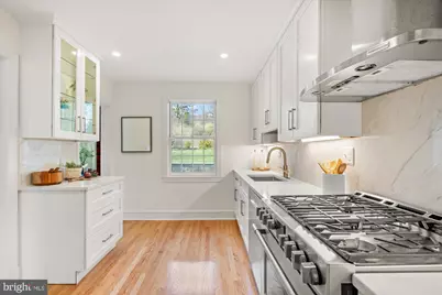 3107 Cummings Lane, Chevy Chase, MD 20815 - Photo 8