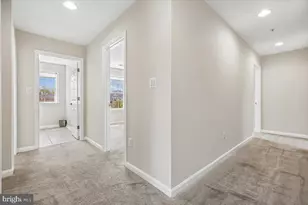 427 Cloverly Forest Dr, Silver Spring, MD 20905 - Photo 18