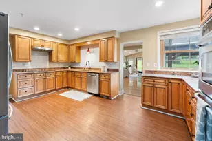 9201 Rosemont Dr, Gaithersburg, MD 20877 - Photo 10