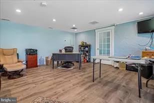 12 Wall St, Rockville, MD 20850 - Photo 82