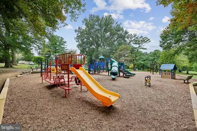 4913 Chevy Chase Boulevard, Chevy Chase, MD 20815 - Photo 54