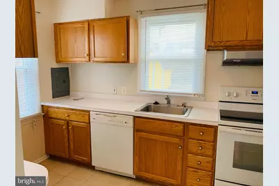 603 Pinewood Road, Rockville, MD 20850 - Photo 4