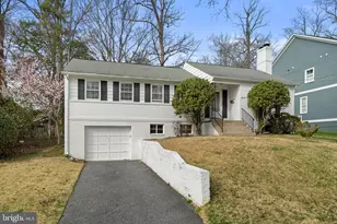 5617 Knollwood Rd, Bethesda, MD 20816 - Photo 2