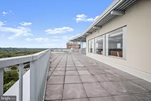 10201 Grosvenor Pl, Rockville, MD 20852 - Photo 22