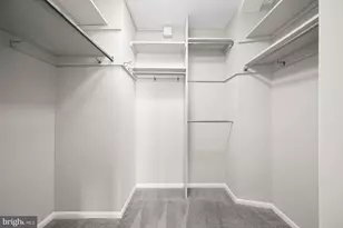 10201 Grosvenor Pl, Rockville, MD 20852 - Photo 14