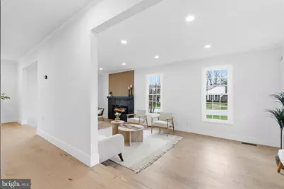 10029 Dellcastle Road, Montgomery Village, MD 20886 - Photo 4