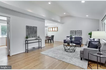 3910 Montrose Driveway, Chevy Chase, MD 20815 - Photo 6