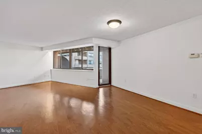 4550 N Park Avenue N #914, Chevy Chase, MD 20815 - Photo 10