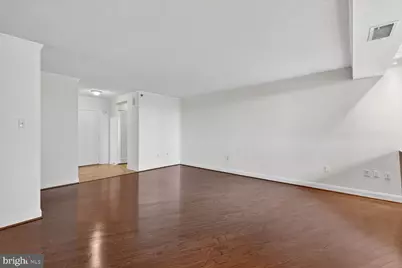 4550 N Park Avenue N #914, Chevy Chase, MD 20815 - Photo 8