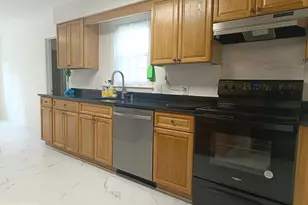 8835 Tuckerman Ln, Potomac, MD 20854 - Photo 18