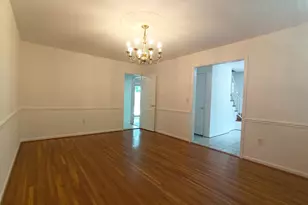 8835 Tuckerman Ln, Potomac, MD 20854 - Photo 14