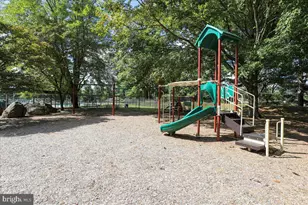 11415 Bedfordshire Ave, Potomac, MD 20854 - Photo 50