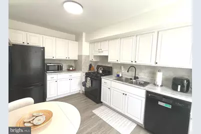 740 Quince Orchard Boulevard #202, Gaithersburg, MD 20878 - Photo 18