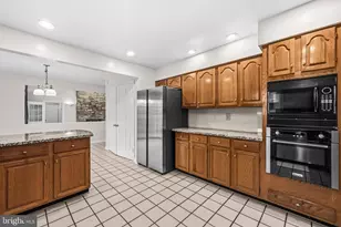 7520 Royal Dominion Dr, Bethesda, MD 20817 - Photo 20