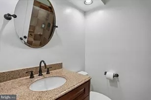 405 Winding Rose Dr, Rockville, MD 20850 - Photo 38