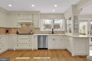 2300 Warren Ct, Silver Spring, MD 20910 - Photo 14