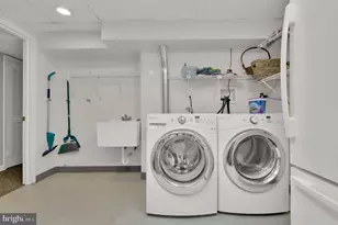 2300 Warren Ct, Silver Spring, MD 20910 - Photo 36