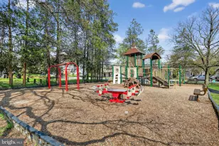 327 S Horners Ln, Rockville, MD 20850 - Photo 64