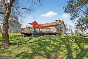 327 S Horners Ln, Rockville, MD 20850 - Photo 40