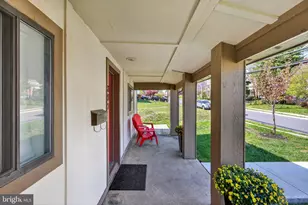 327 S Horners Ln, Rockville, MD 20850 - Photo 4