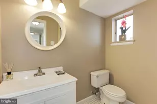 6400 Redwing Rd, Bethesda, MD 20817 - Photo 40