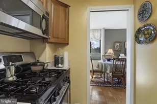 4242 East-West Hwy, Chevy Chase, MD 20815 - Photo 14