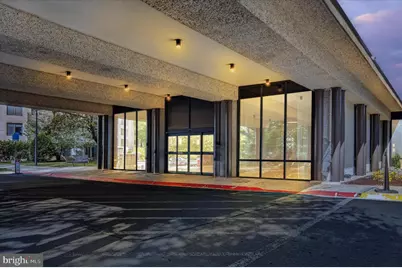 5225 Pooks Hill Road #715N, Bethesda, MD 20814 - Photo 2
