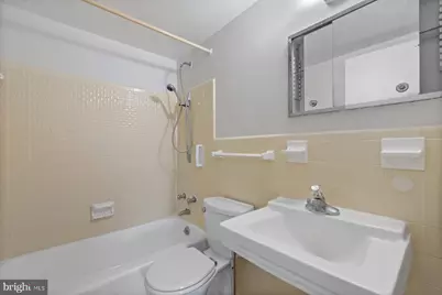 10201 Grosvenor Place #923, Rockville, MD 20852 - Photo 22