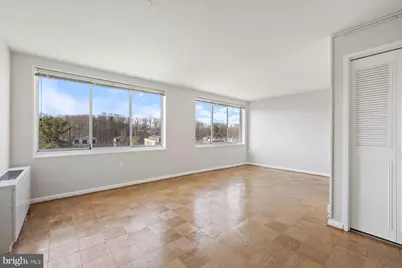 10201 Grosvenor Place #923, Rockville, MD 20852 - Photo 8