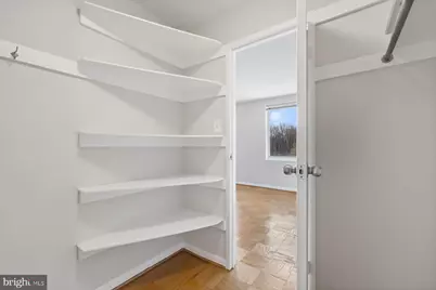 10201 Grosvenor Place #923, Rockville, MD 20852 - Photo 20
