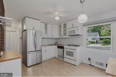 5711 Ridgway Avenue, Rockville, MD 20851 - Photo 6