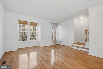 13528 Kildare Hills Terrance, Germantown, MD 20874 - Photo 8