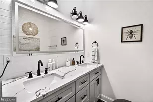 910 Featherstone St, Gaithersburg, MD 20878 - Photo 20