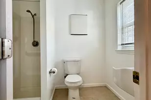 Crestfield Dr, Rockville, MD 20850 - Photo 42