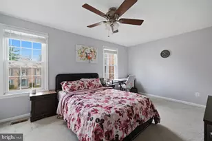 10025 Maple Leaf Dr, Gaithersburg, MD 20886 - Photo 16