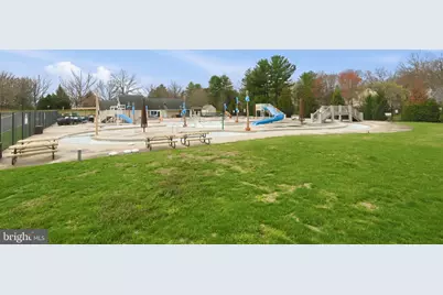 10025 Maple Leaf Drive, Gaithersburg, MD 20886 - Photo 32
