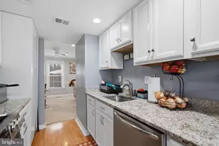 10025 Maple Leaf Dr, Gaithersburg, MD 20886 - Photo 10