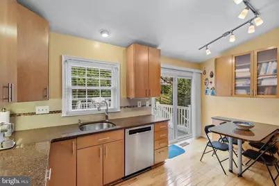 6 Chancelet Court, Rockville, MD 20852 - Photo 12