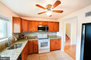 19014 Montgomery Village Ave, Gaithersburg, MD 20886 - Photo 2