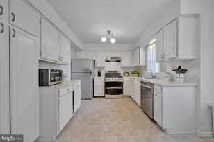 12228 Tildenwood Dr, Rockville, MD 20852 - Photo 20