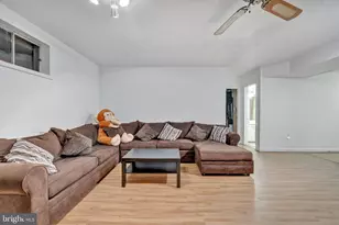 12228 Tildenwood Dr, Rockville, MD 20852 - Photo 46